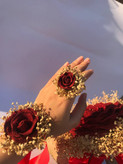 دستبند(مچبند) حنایی آرورا مدل تک گل ظرافتی که در دستان شما میدرخشد